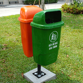 các loại thùng rác công cộng
